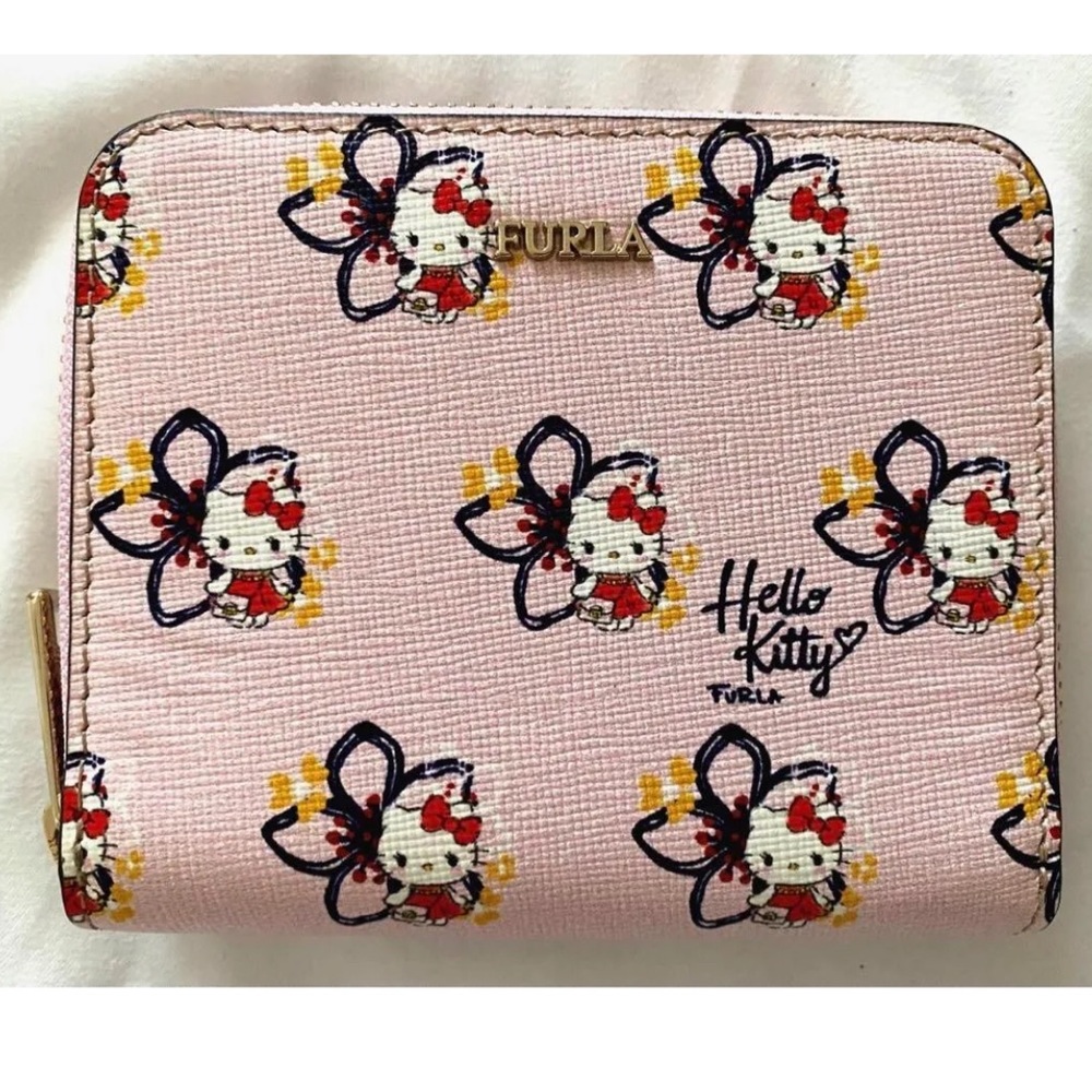 NWT Furla x Hello Kitty Embossed Leather Zip Wallet, Limited Edition/ Rare - Picture 3 of 5